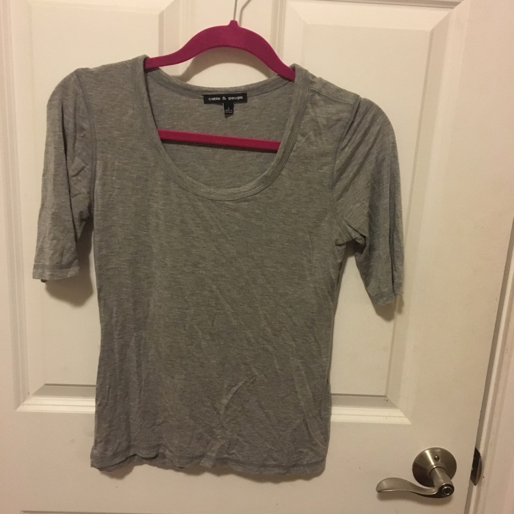 Gray tee